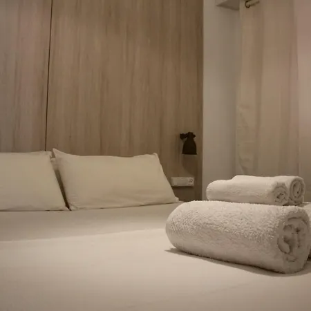 Pansiyon Traveller El Postiguet Alicante